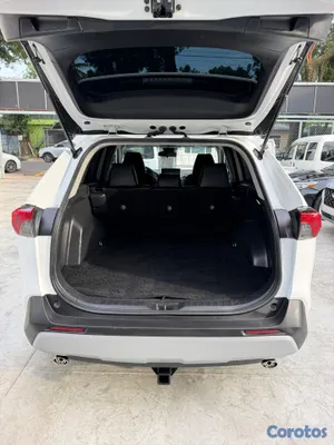 2023 Toyota Rav-4 — foto 7 / 10