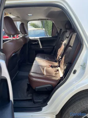 2017 Toyota 4 Runner — foto 5 / 11