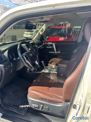 2017 Toyota 4 Runner — foto 9 / 11