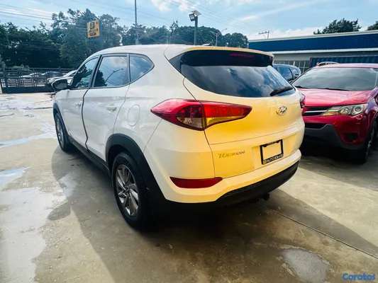 2016 Hyundai Tucson — foto 5 / 10