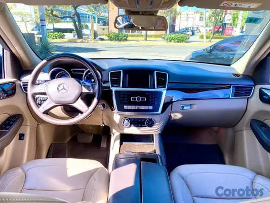 2015 Mercedes Clase Ml — foto 4 / 10
