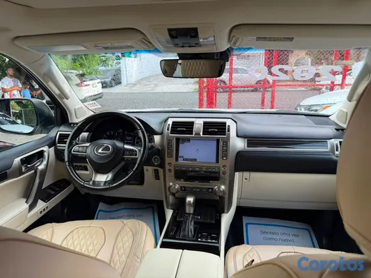 2020 Lexus Gx — foto 3 / 9