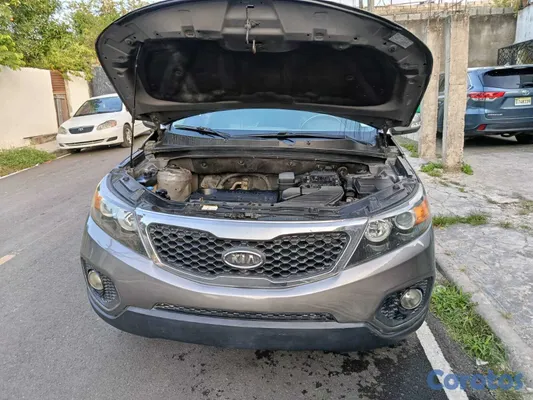 2011 Kia Sorento — foto 6 / 8