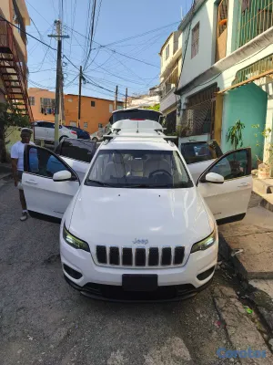 2020 Jeep Cherokee — foto 2 / 10