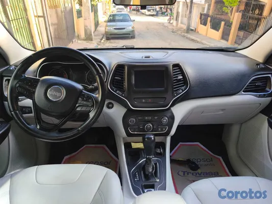 2020 Jeep Cherokee — foto 3 / 10
