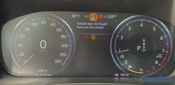 2018 Volvo XC40 Momentum — foto 11 / 11