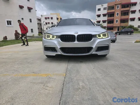 2013 BMW Serie 3 — foto 6 / 9