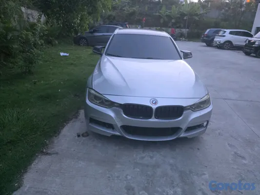 2013 BMW Serie 3 — foto 8 / 9