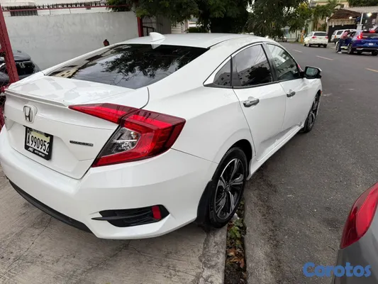 2016 Honda Civic — foto 5 / 9