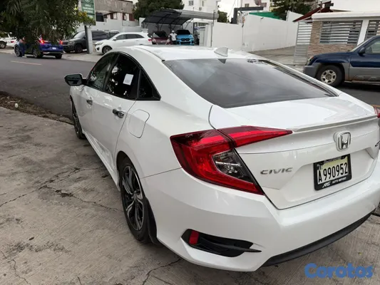 2016 Honda Civic — foto 6 / 9