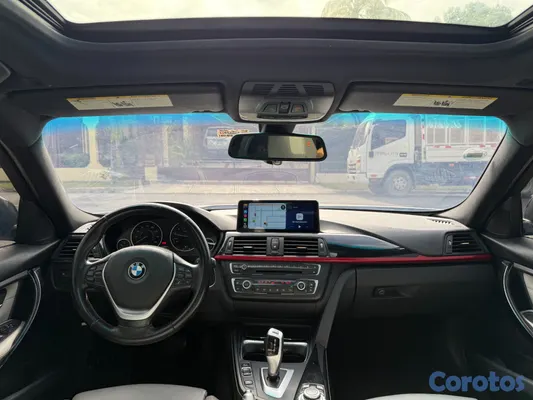 2012 BMW Serie 3 — foto 5 / 12