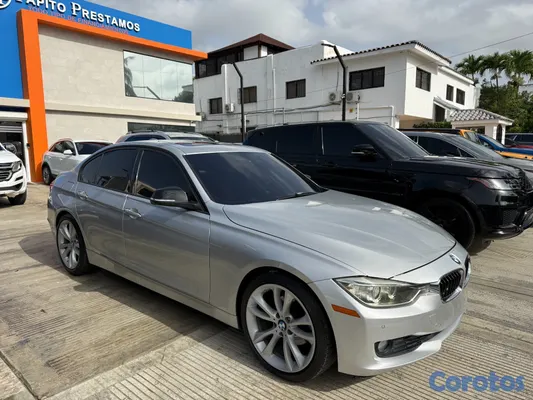 2012 BMW Serie 3 — foto 8 / 12