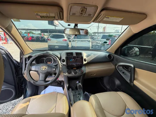 2010 Toyota Rav-4 — foto 7 / 10