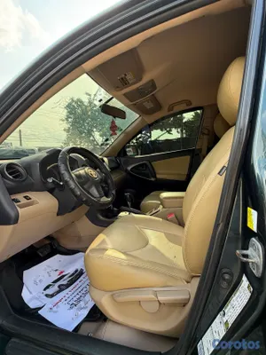 2010 Toyota Rav-4 — foto 8 / 10