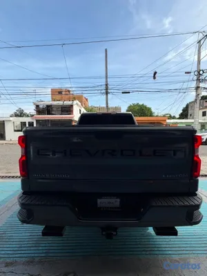 2021 Chevrolet Silverado — foto 8 / 14