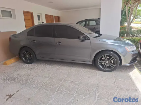 2017 Volkswagen Jetta — foto 5 / 9