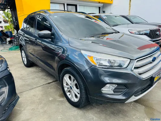 2018 Ford Escape — foto 2 / 10