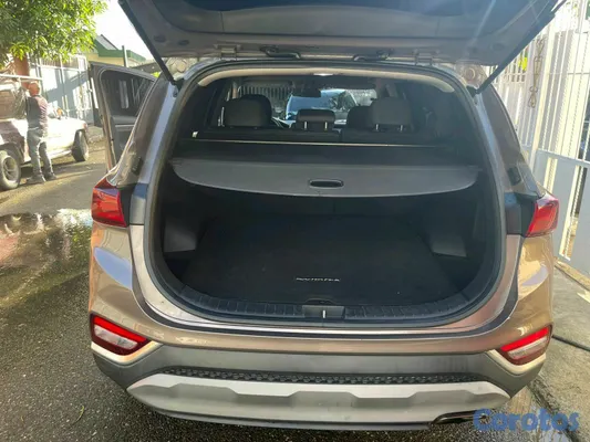 2019 Hyundai Santa Fe — foto 3 / 8