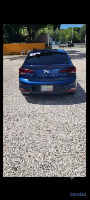 2019 Hyundai Elantra — foto 5 / 7