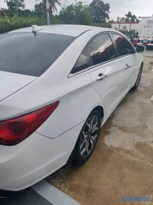 2013 Hyundai Sonata — foto 11 / 12