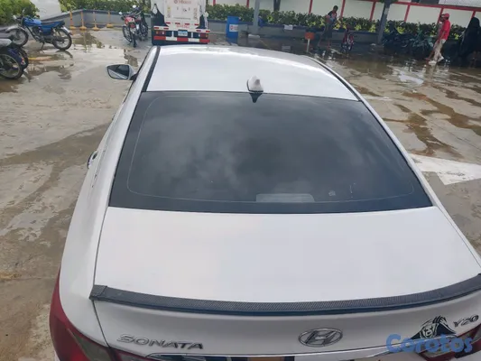 2013 Hyundai Sonata — foto 12 / 12