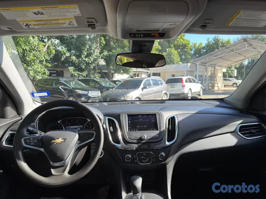 2023 Chevrolet Equinox — foto 5 / 9