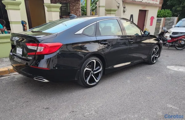 2021 Honda Accord — foto 5 / 10