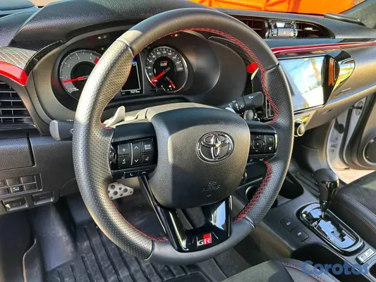 2025 Toyota Pick Up — foto 9 / 10