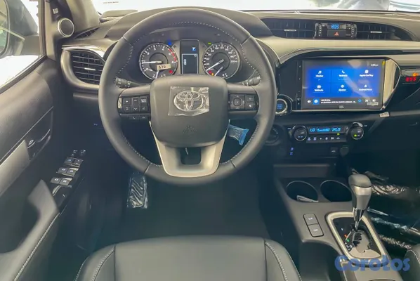 2026 Toyota Hilux — foto 8 / 11