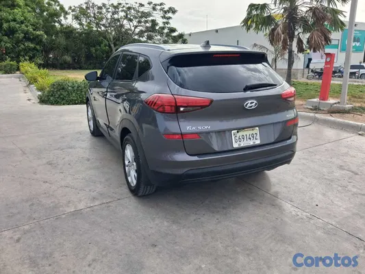 2021 Hyundai Tucson — foto 7 / 12