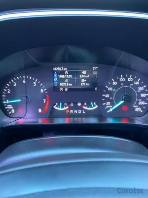 2022 Ford Escape — foto 8 / 9
