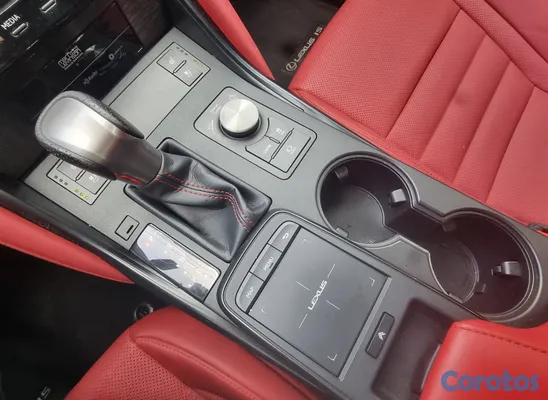 2023 Lexus IS 500 F Sport Performance — foto 9 / 12
