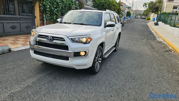 2020 Toyota 4 Runner — foto 2 / 17