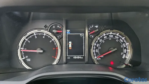 2020 Toyota 4 Runner — foto 5 / 17
