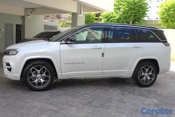 2026 Jeep Commander — foto 5 / 12