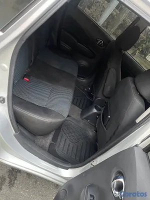 2016 Nissan Versa — foto 4 / 6