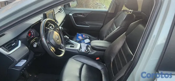 2020 Toyota Rav-4 — foto 4 / 11