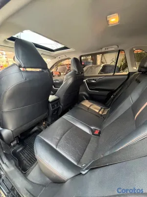 2019 Toyota Rav-4 — foto 5 / 10