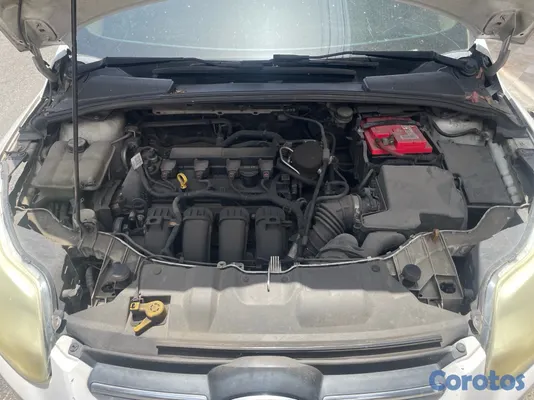 2014 Ford Focus — foto 3 / 4