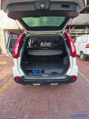 2014 Nissan X-Trail — foto 2 / 13