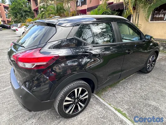 2020 Nissan Kicks — foto 13 / 14