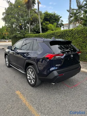 2021 Toyota Rav-4 — foto 9 / 10