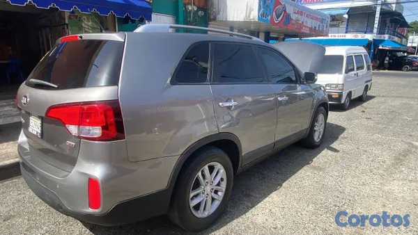 2015 Kia Sorento — foto 5 / 10