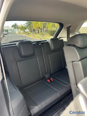 2020 Volkswagen Tiguan — foto 10 / 17