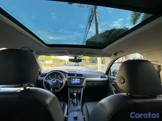 2020 Volkswagen Tiguan — foto 13 / 17