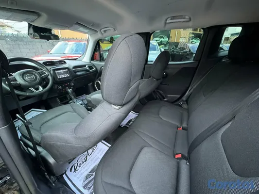 2019 Jeep Renegade — foto 7 / 10