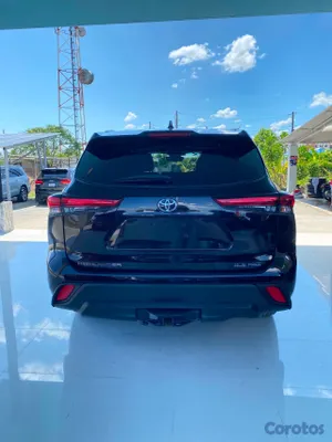 2022 Toyota Highlander — foto 2 / 11