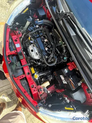 2012 Toyota Vitz — foto 6 / 10