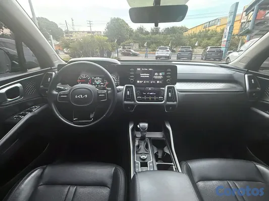 2023 Kia Sorento — foto 6 / 10