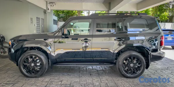 2026 Toyota Land Cruiser Prado — foto 3 / 11